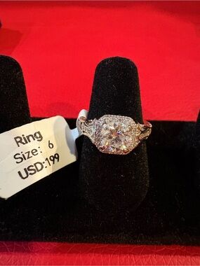 Moissanite Silver-Plated Round Cut Halo Ring- Size 6